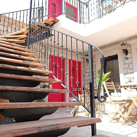 Lalasa Alacati Çeşme