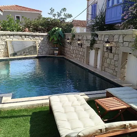 Lalasa Alacati מלון