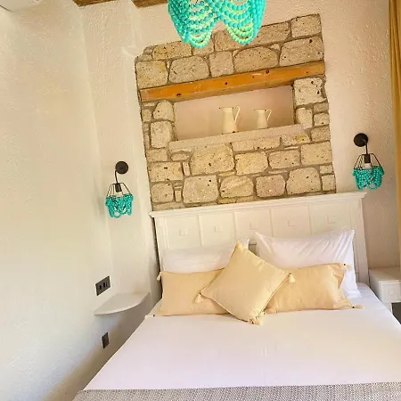 Lalasa Alacati Çeşme